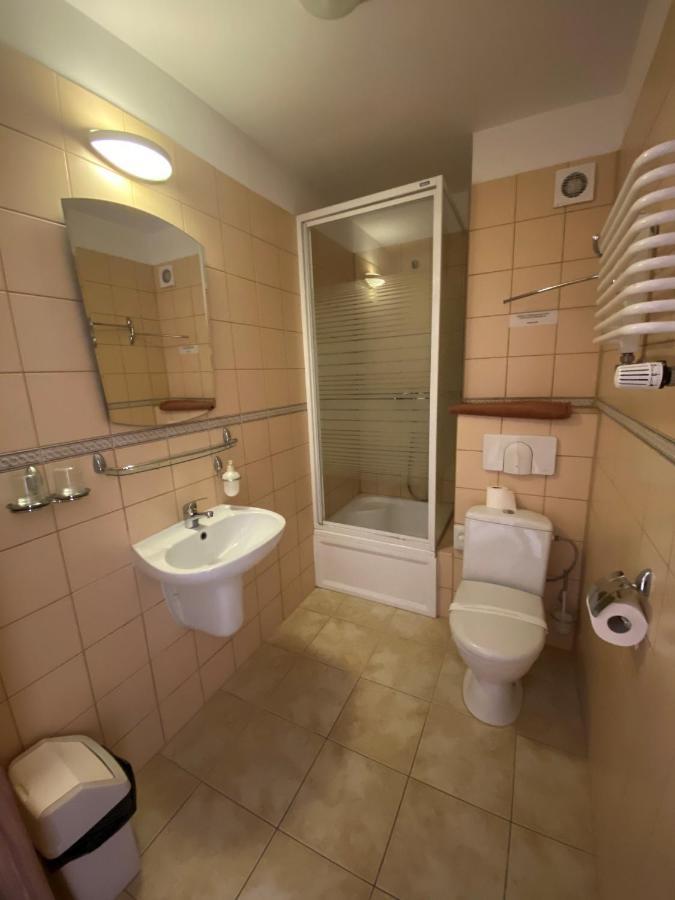 Osrodek Wrzosowa Gora - Pokoje Ruciane-Nida Esterno foto
