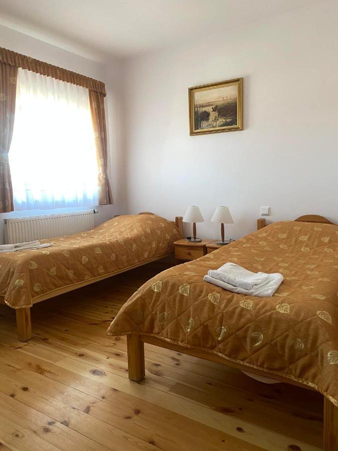 Hotel Osrodek Wrzosowa Gora - Pokoje Ruciane-Nida Esterno foto